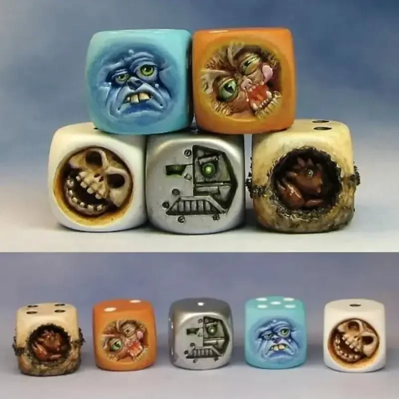 Board Game Dungeons And Dragons - الراتنج الوحش الوجه النرد مجموعة هالوين