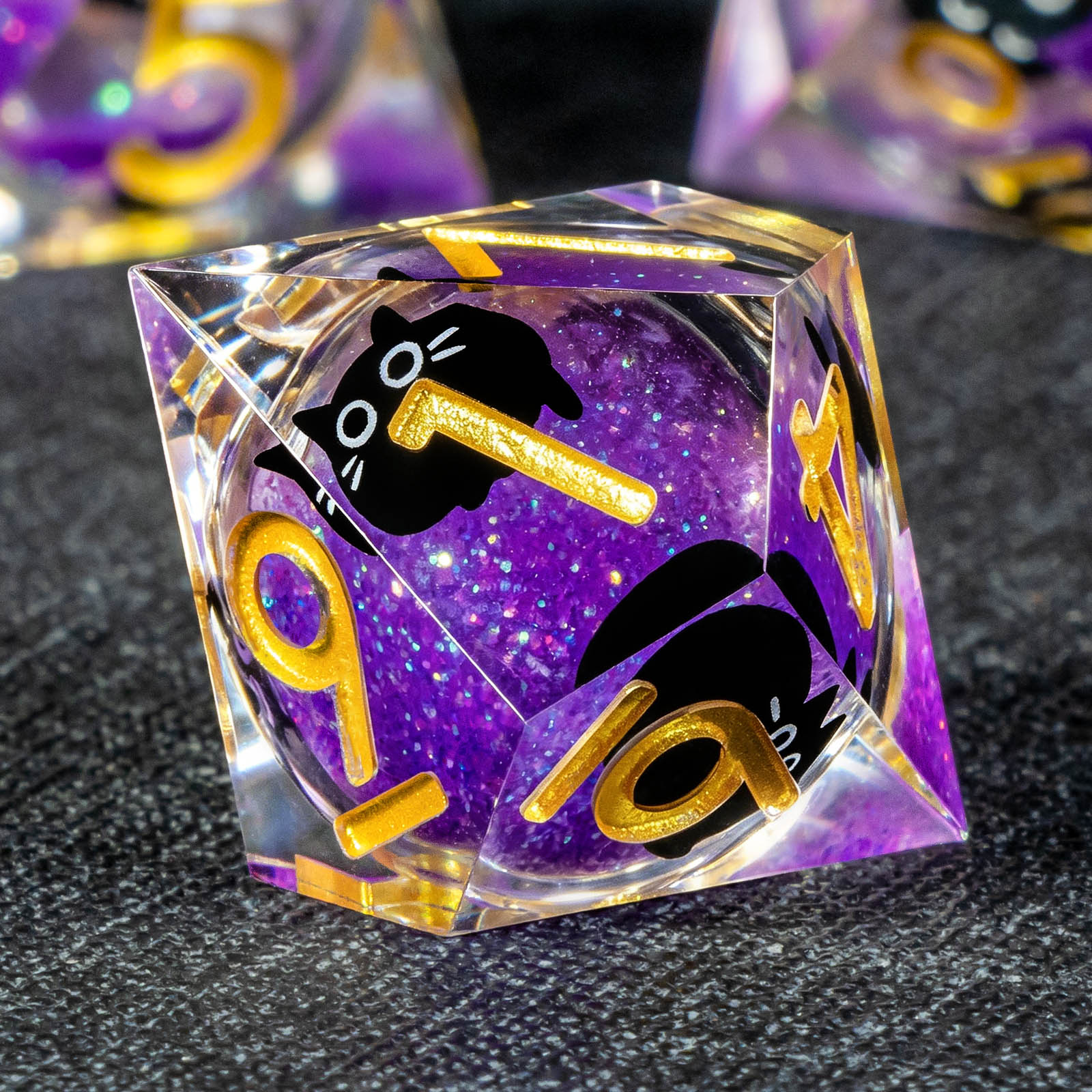 مجموعة نرد كات ليكويد كور للعب - مراجعة Board Game Dungeons And Dragons وسعره