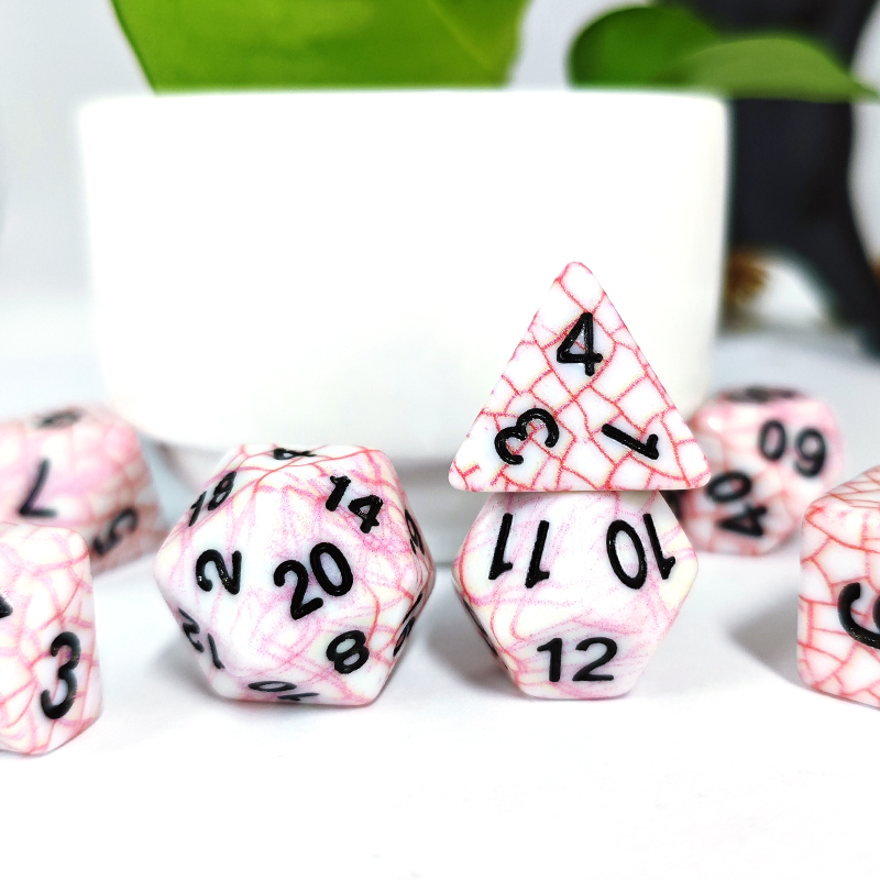 مجموعة من 7 قطع من النرد الأكر - مراجعة Board Game Dungeons And Dragons وسعره